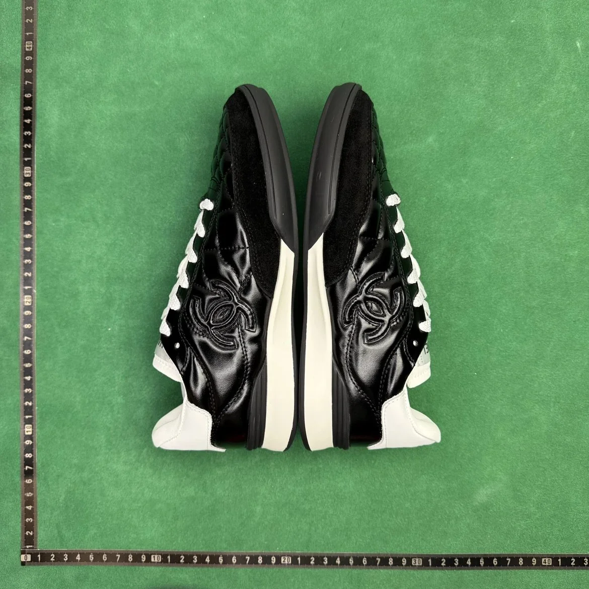 CHANEL Trainers