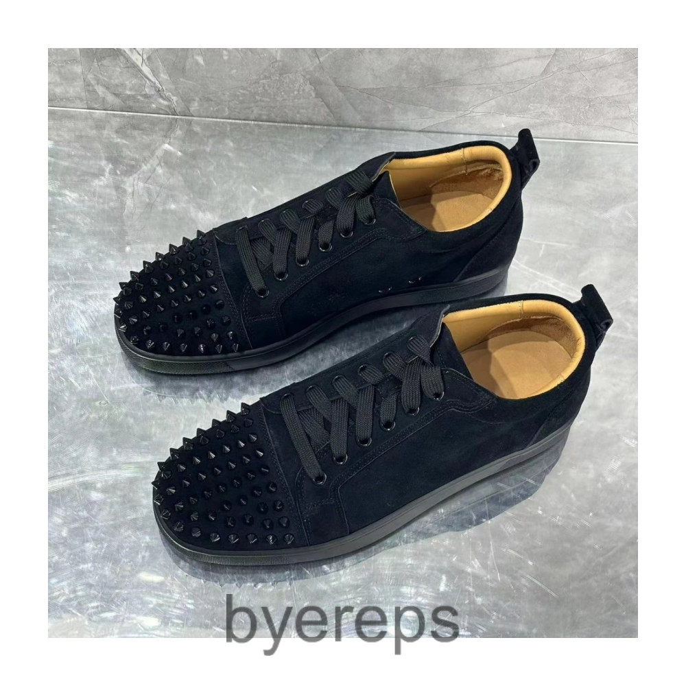 Christian Louboutin Sneaker — photo 3 of 4