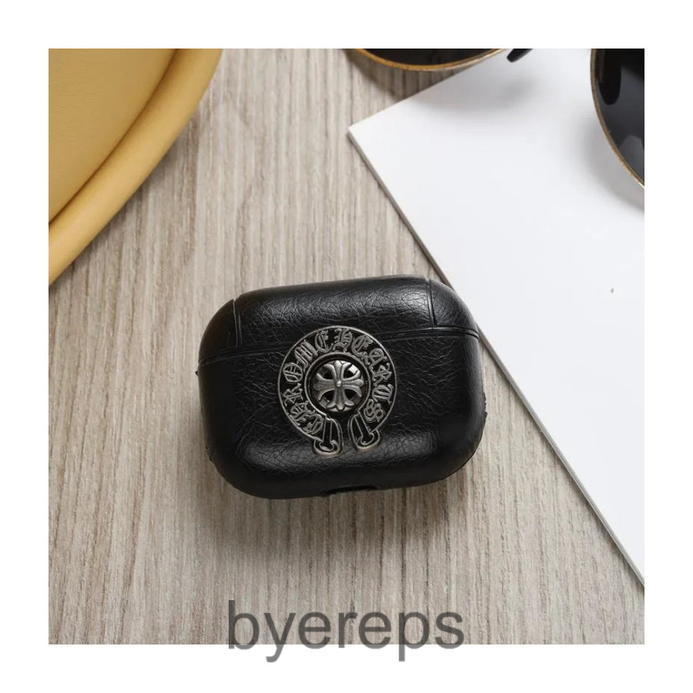 Chrome Hearts Airpod Case — photo 2 of 4