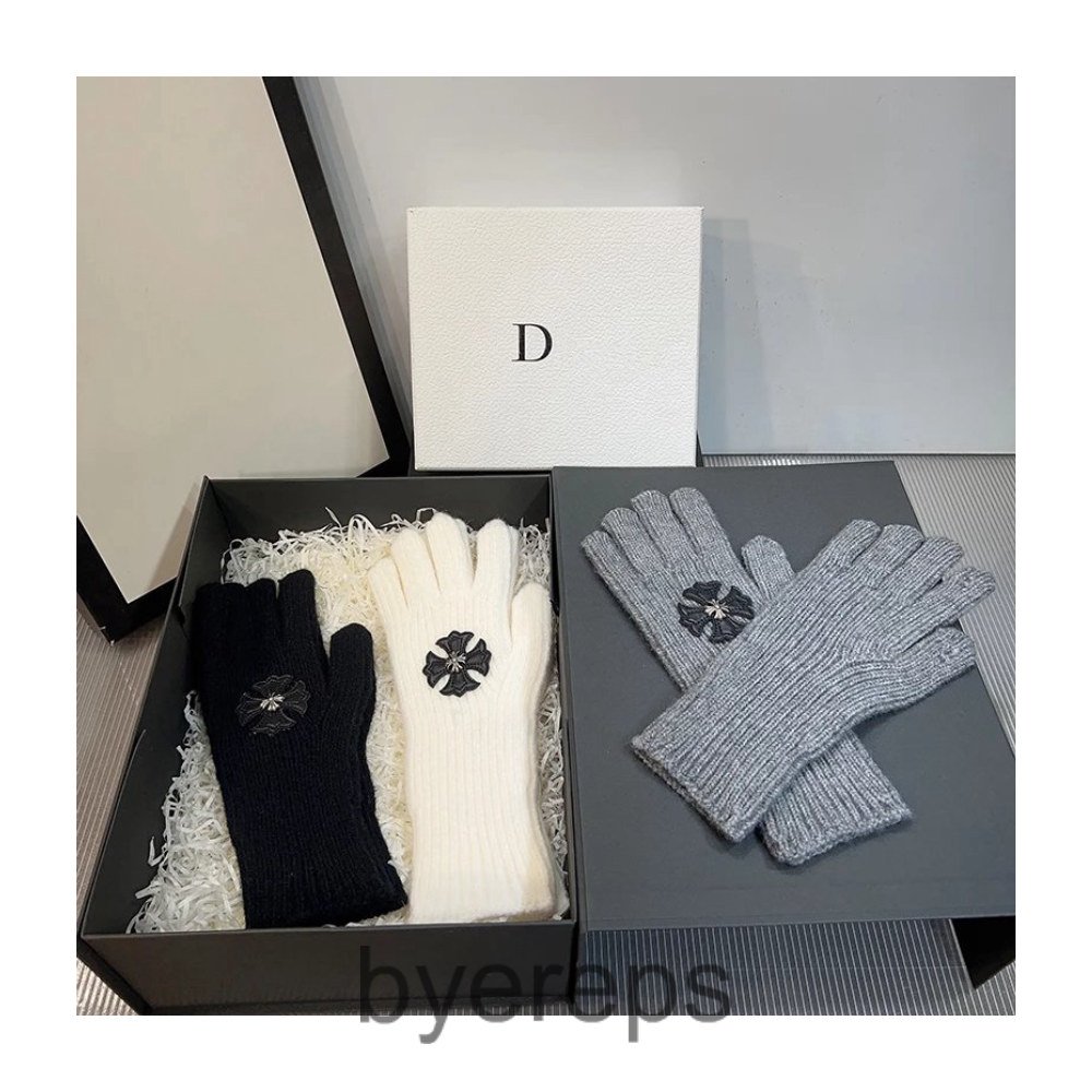 Chrome Hearts Gloves — photo 3 of 4