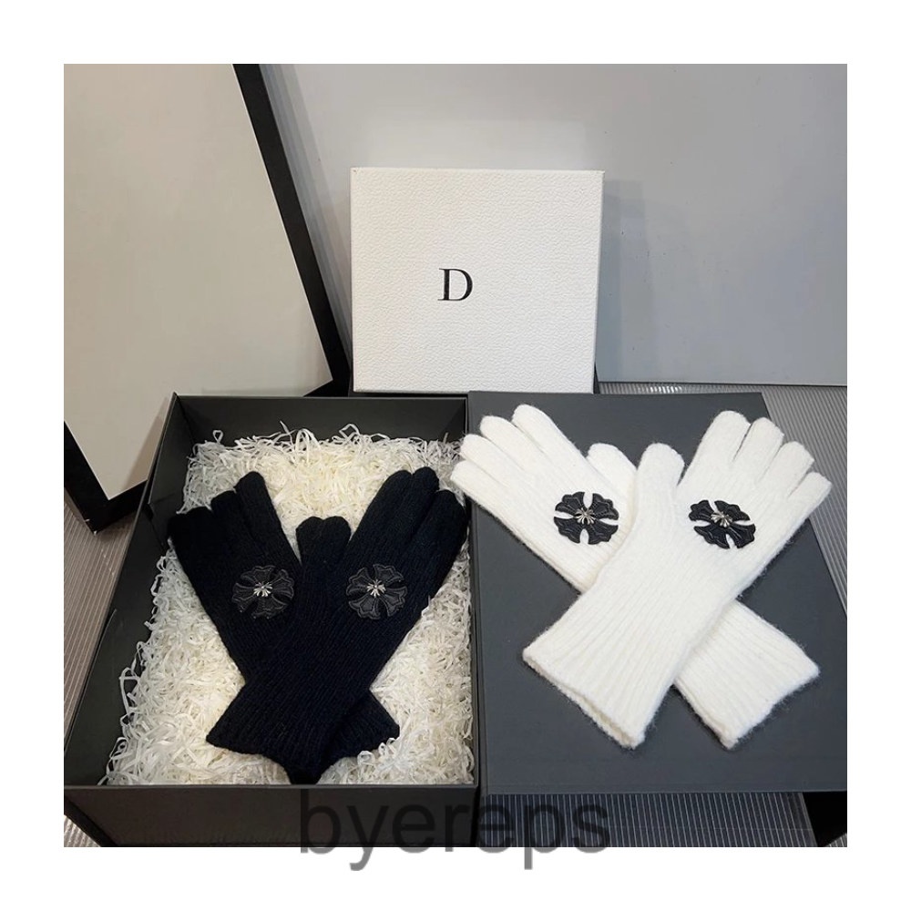 Chrome Hearts Gloves — photo 4 of 4