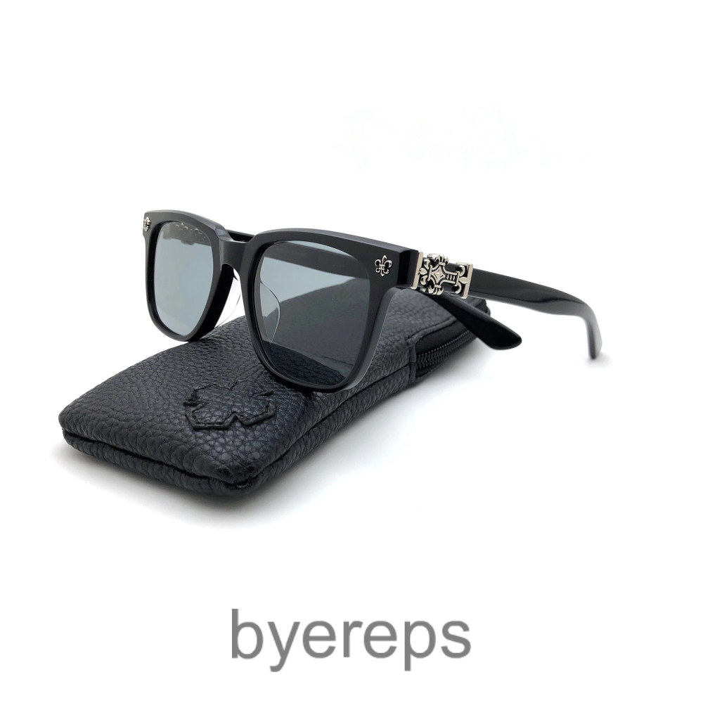 Chrome Hearts Leather Bracelet)