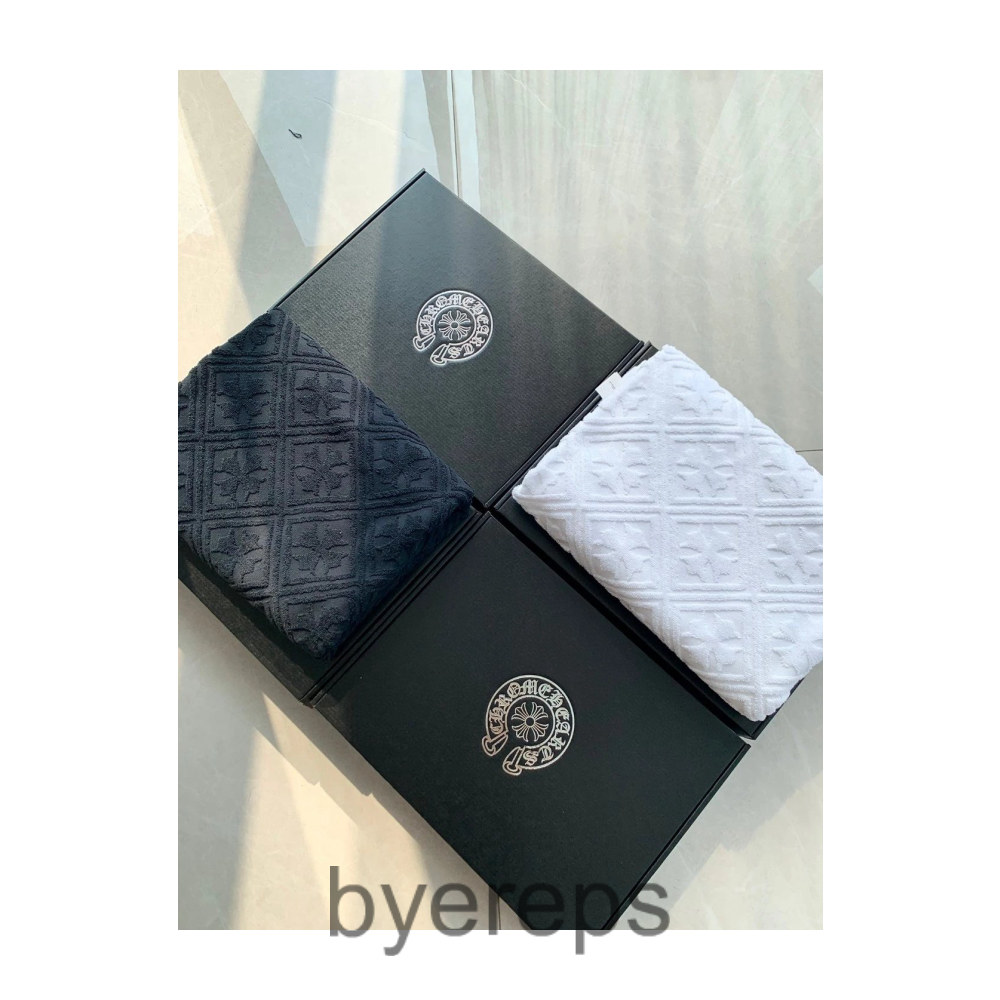 Chrome Hearts Towels — photo 3 of 4
