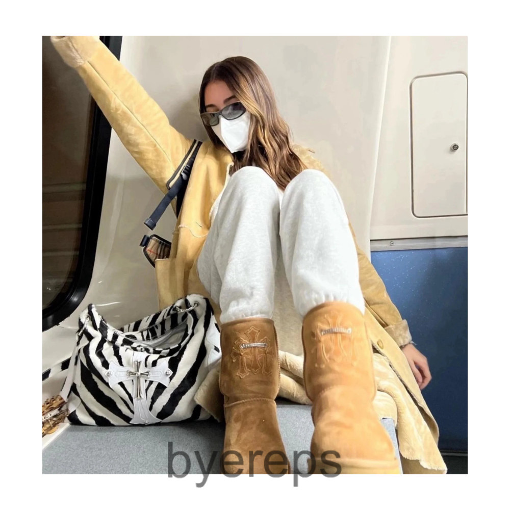 Chrome Hearts x Uggs — photo 3 of 4