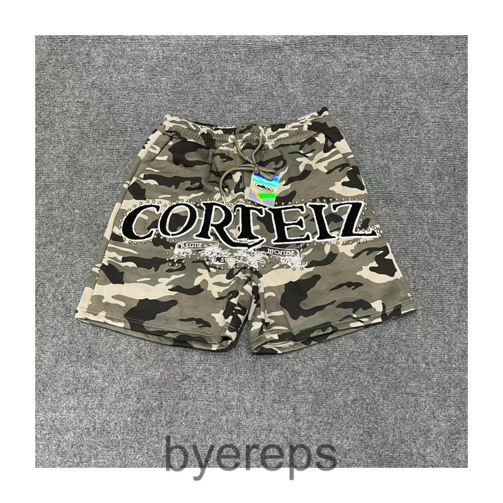 Unbranded Corteiz shorts ( has more of em ) — photo 4 of 4
