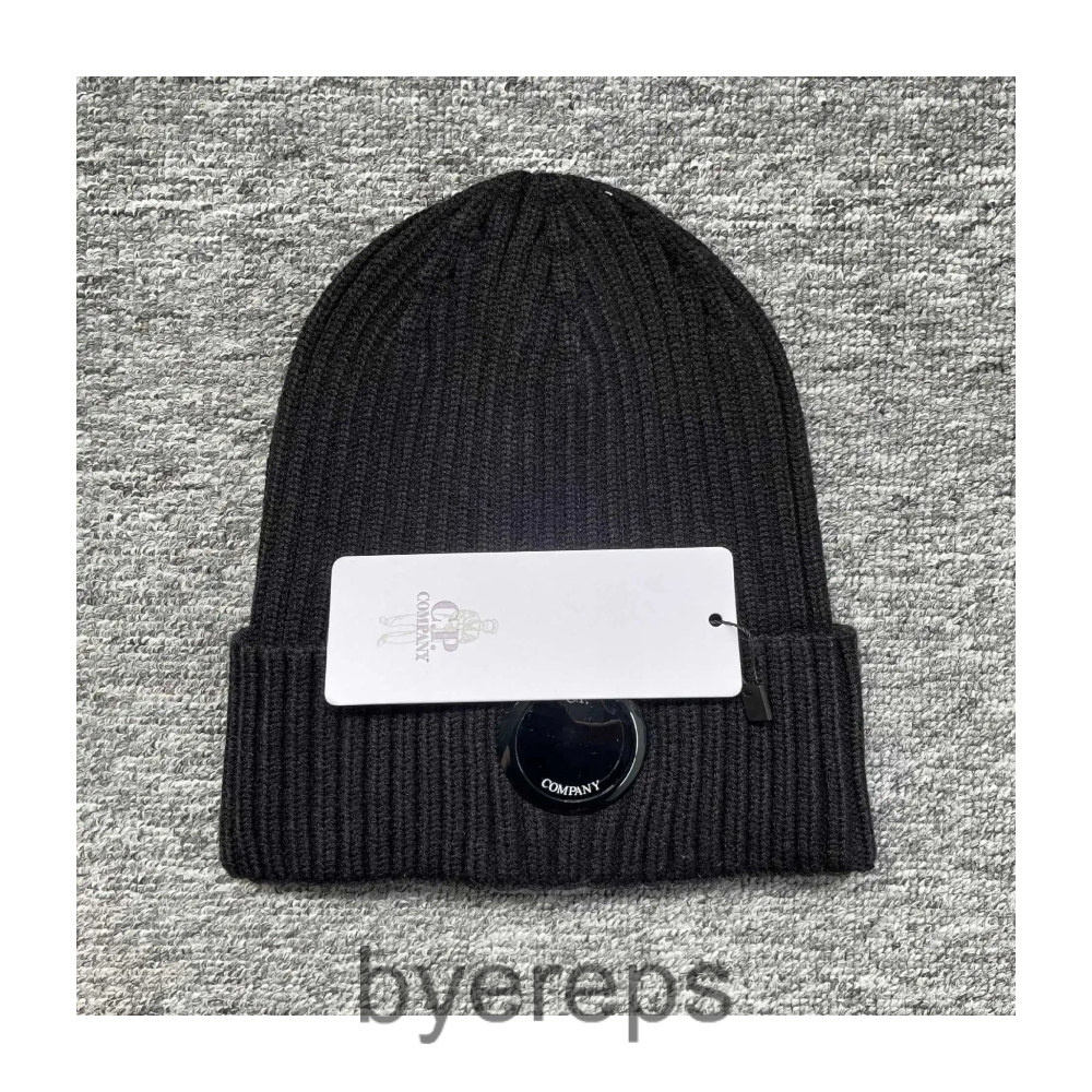Unbranded CP company Beanies — photo 2 of 4