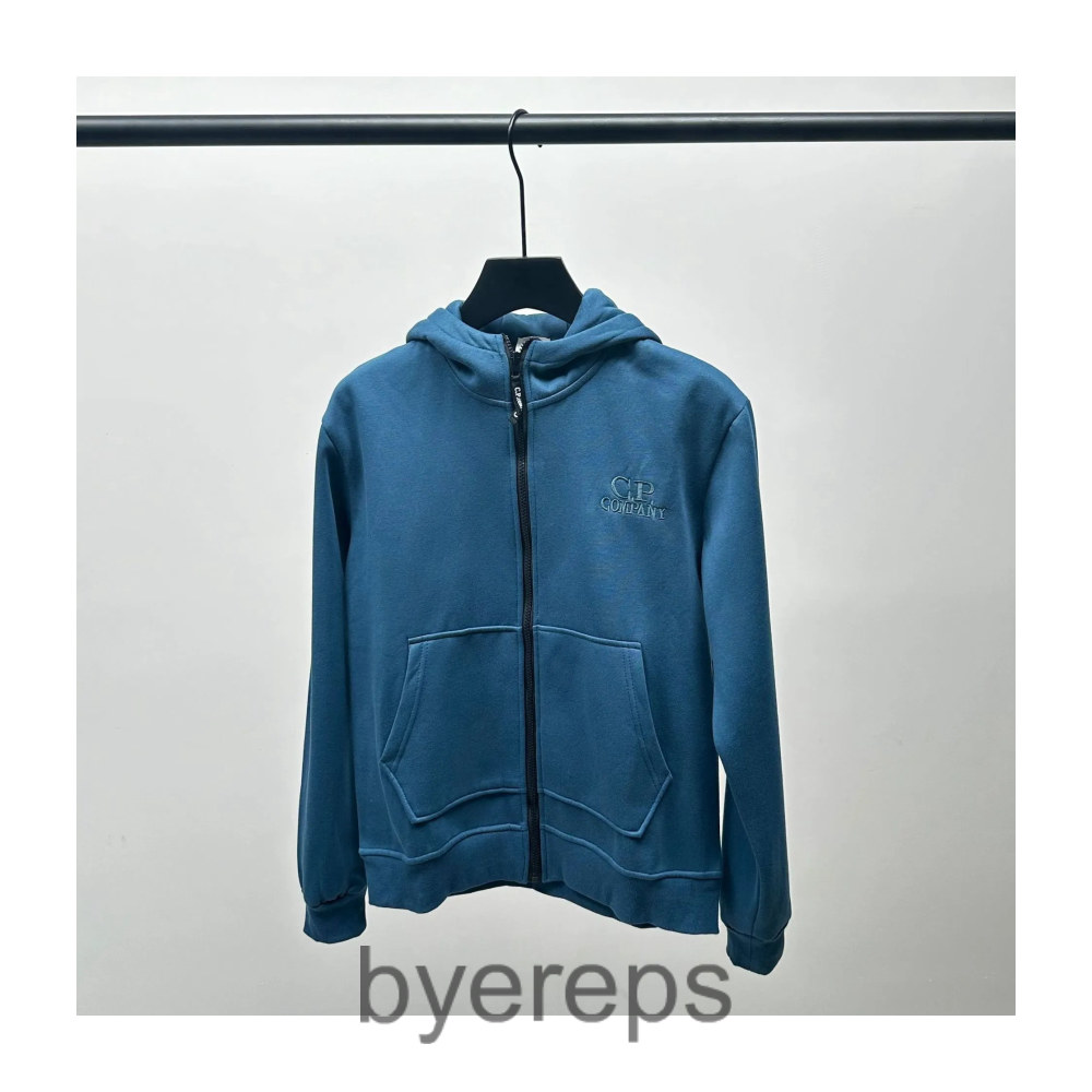 Unbranded CP Company hoodie — photo 2 of 4