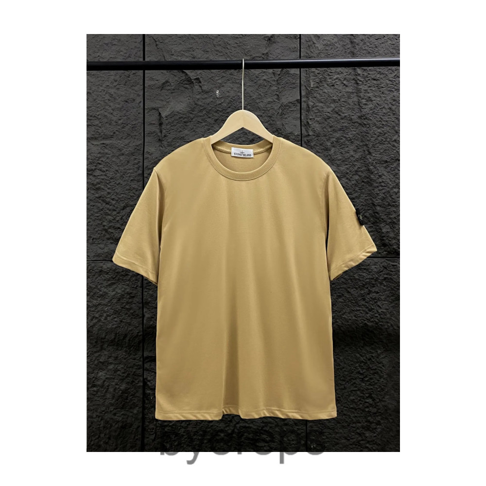 Unbranded CP company tee — photo 4 of 4