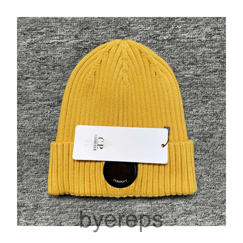 Unbranded Cp Knitted Hat — photo 3 of 4