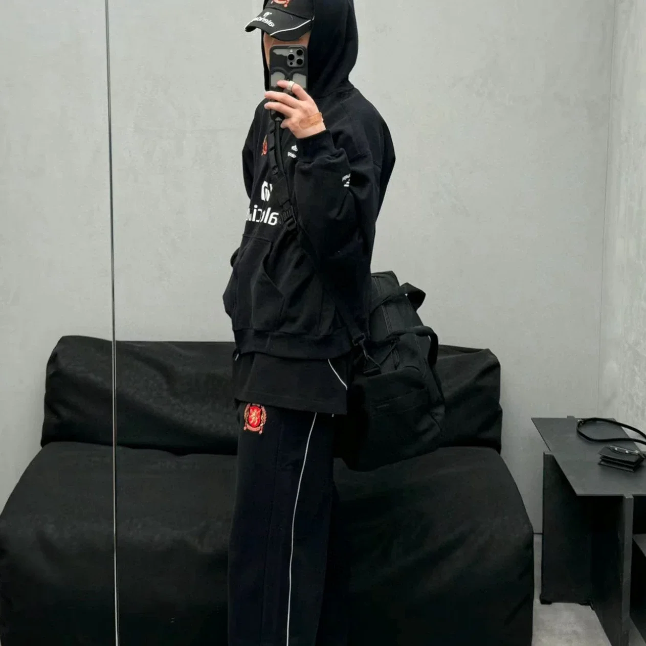 Crest Logo Streetwear Set