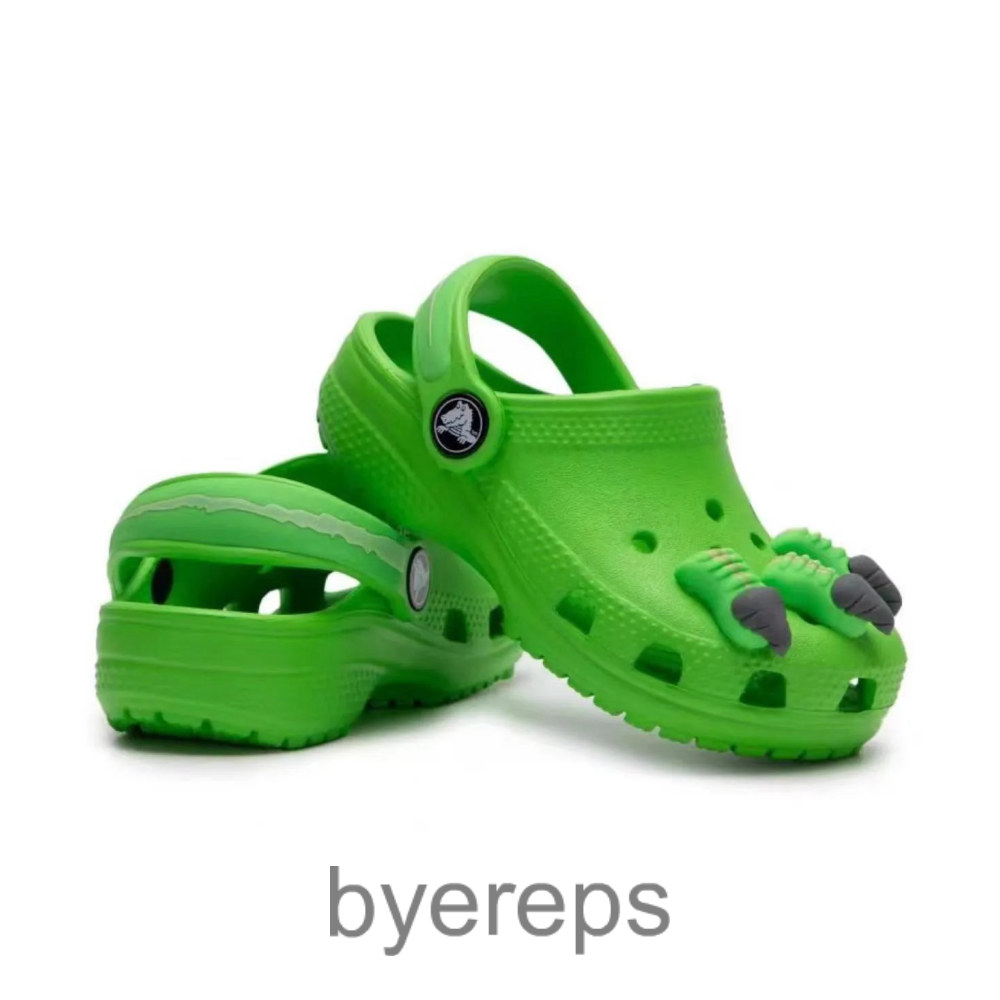 Unbranded Crocs Buzz Lightyear — photo 3 of 4