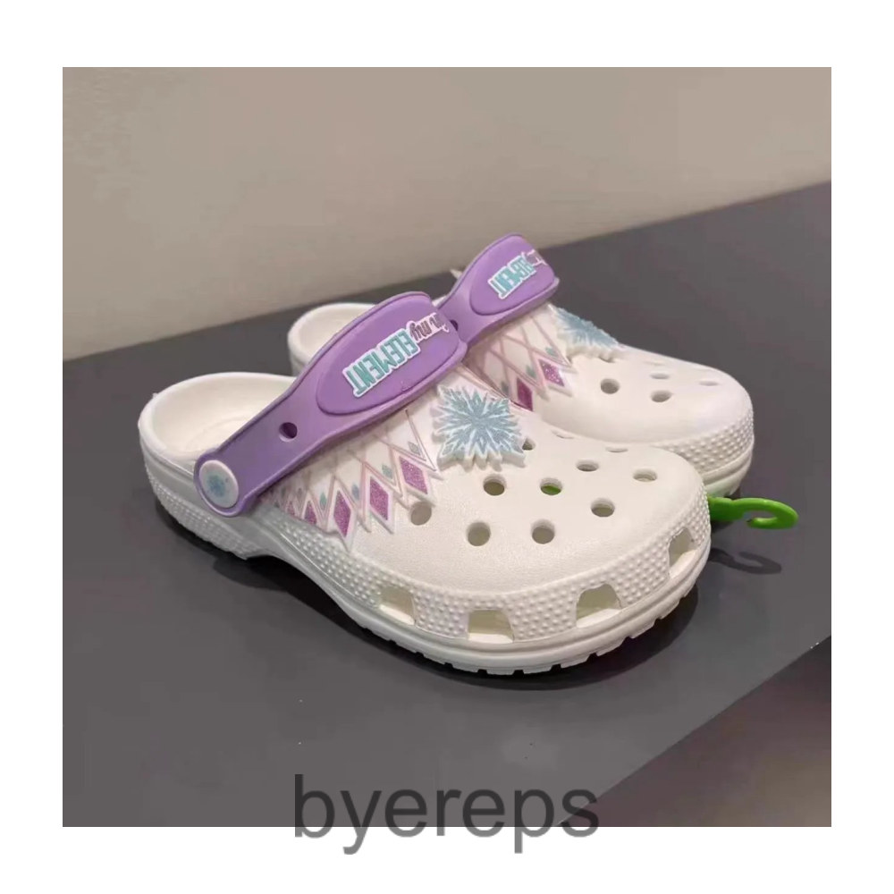 Unbranded Crocs Buzz Lightyear — photo 4 of 4