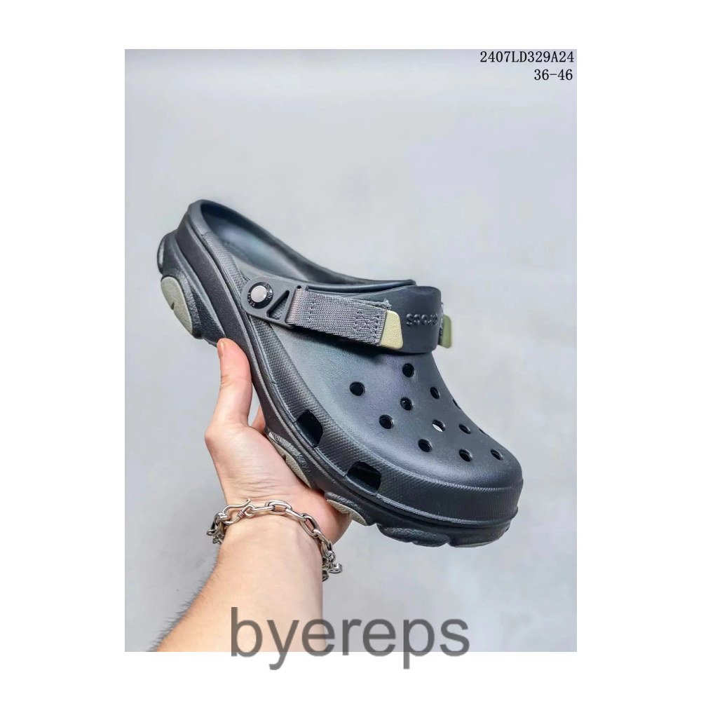 Unbranded Crocs Classic Model — photo 3 of 4