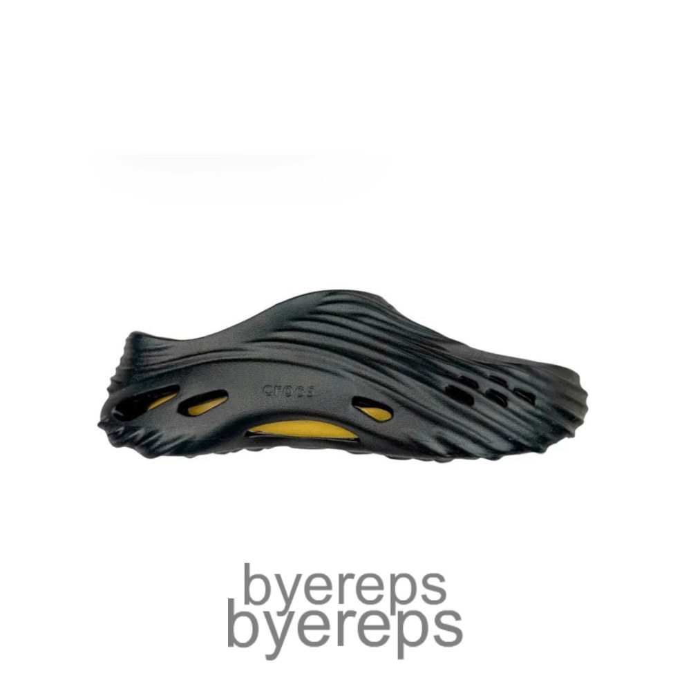 Crocs Echo Wave Clog Black Yellow