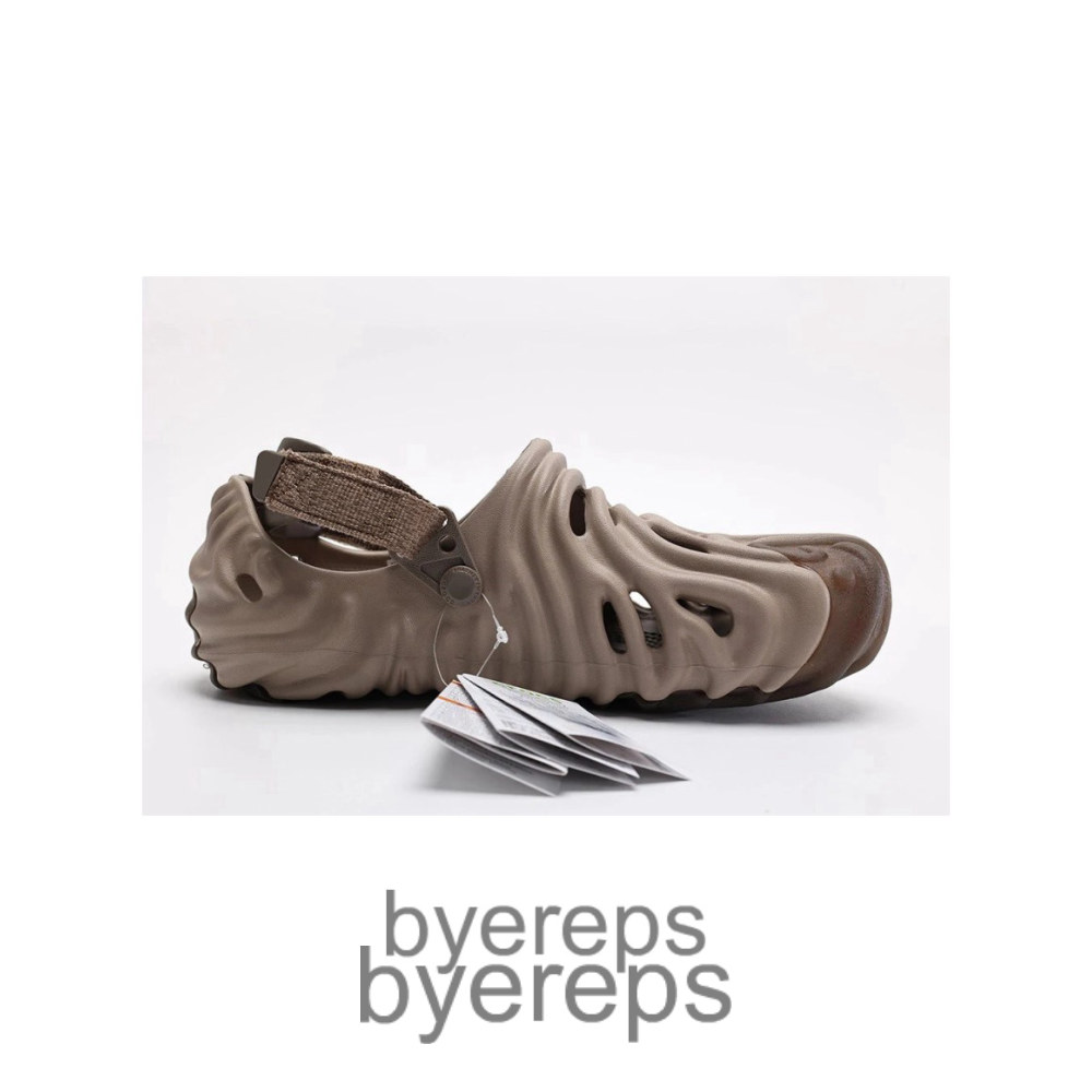 Cros Pollex Clog By Salehe Bembury Menemsha