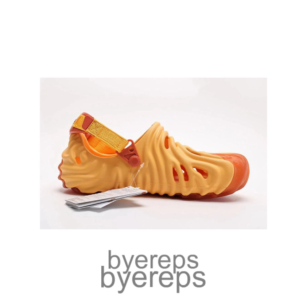 Cros Pollex Clog By Salehe Bembury Yoke