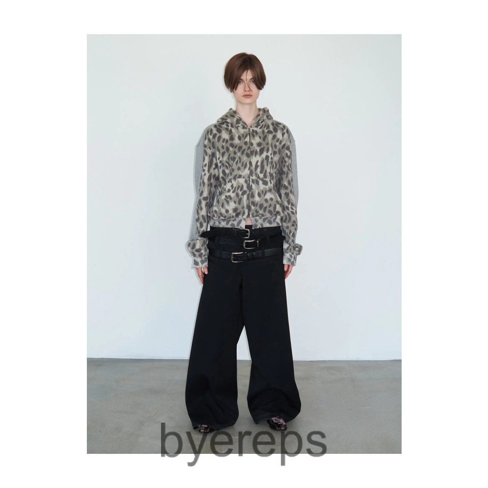 Delivery Leopard print spliced zip-up