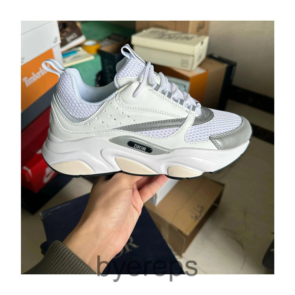 Dior B22 — photo 3 of 4