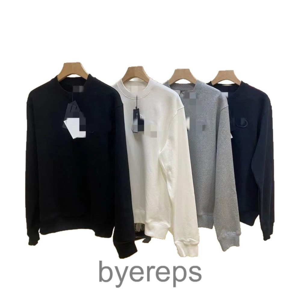 Dior crewneck ( has more )