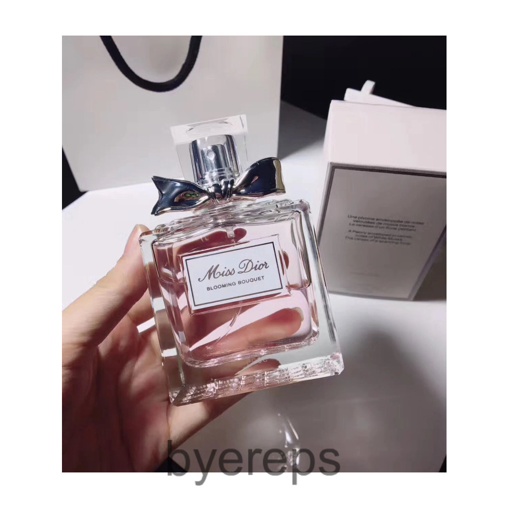 Dior Perfume — photo 4 of 4