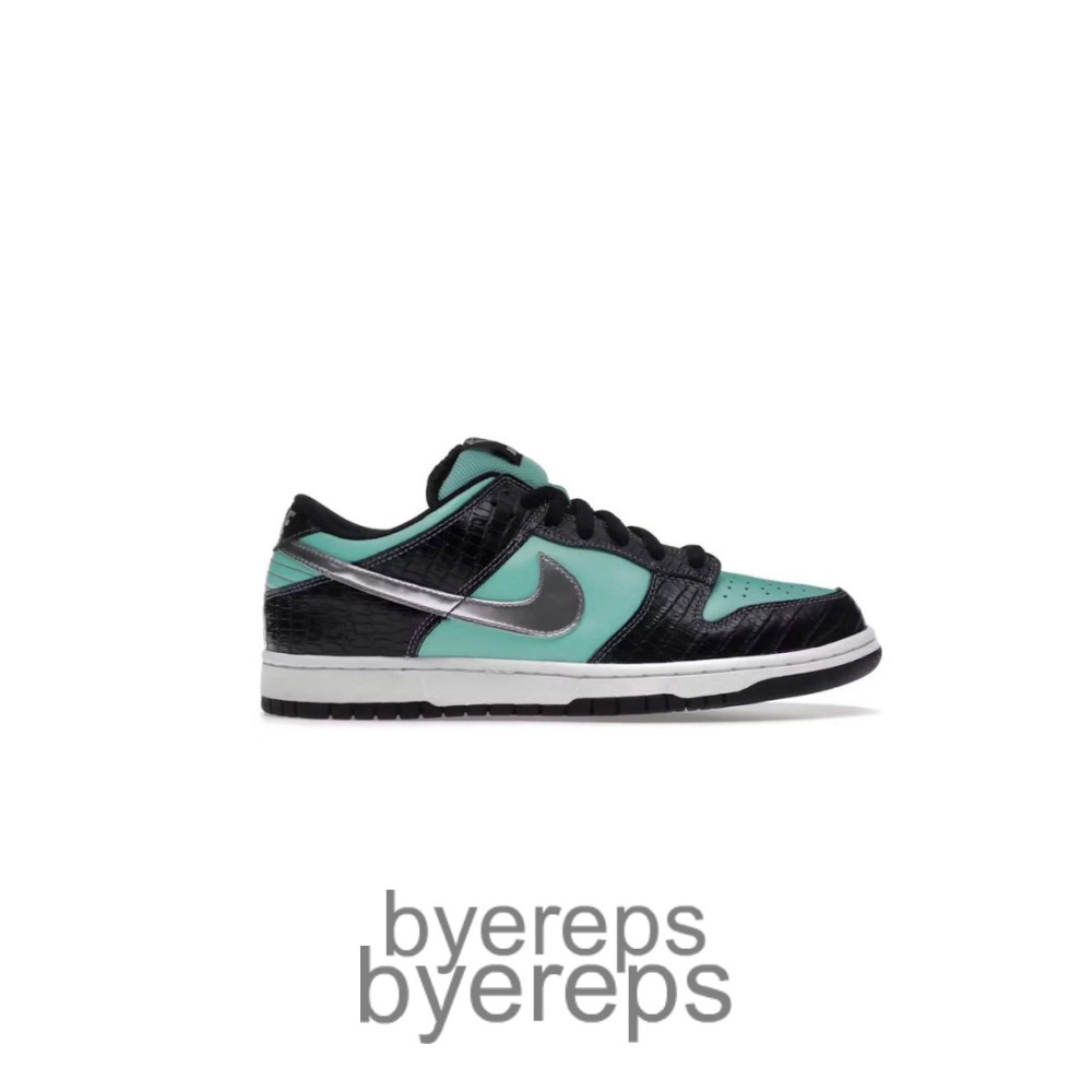 Dunk Low Diamond Supply Co.