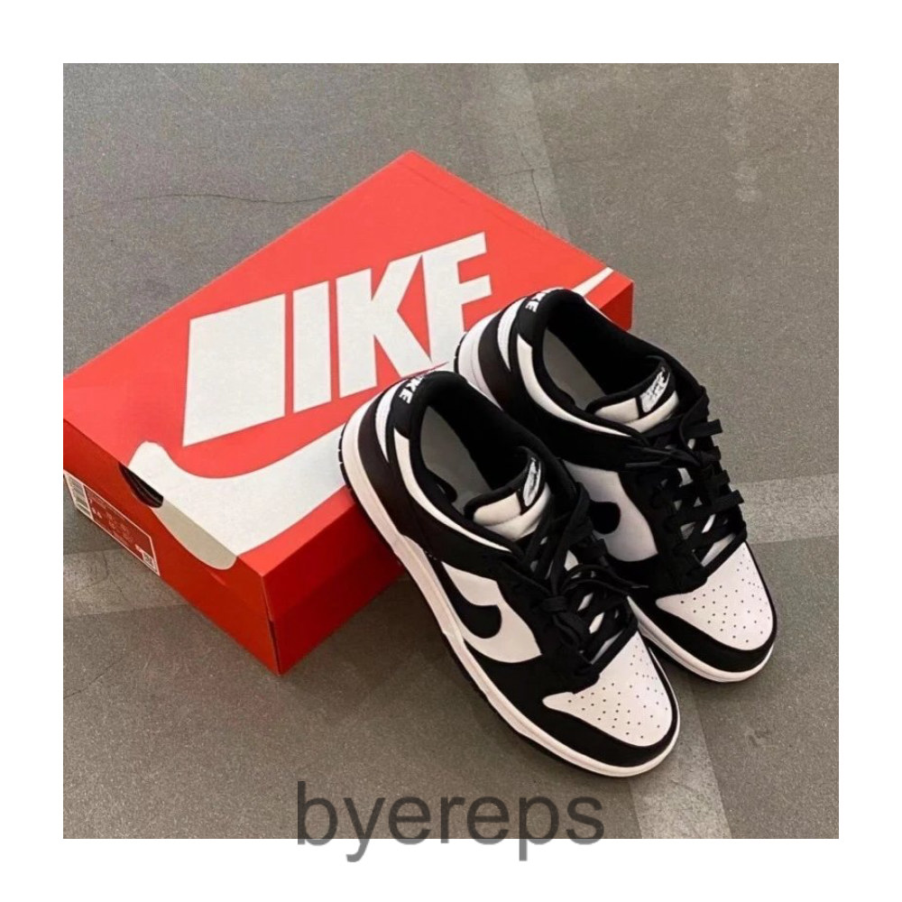 Nike Dunk Low Panda — photo 4 of 4