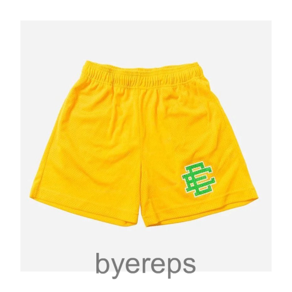Unbranded EE shorts — photo 2 of 4