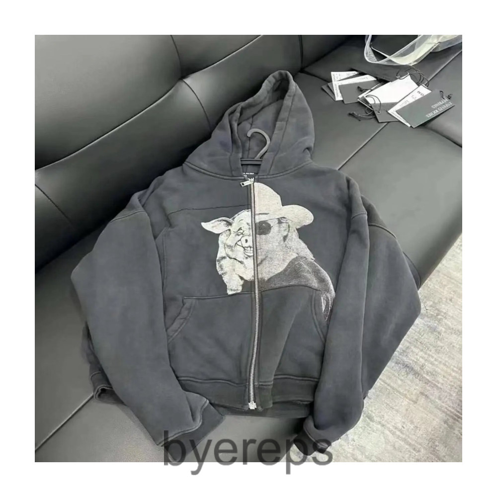 ERD graphic zip-up