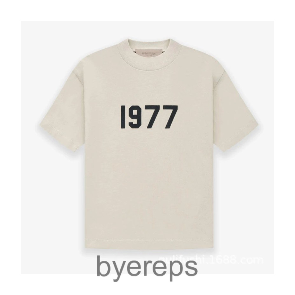 Fear of God Essentials 1977 T-shirt — photo 3 of 4