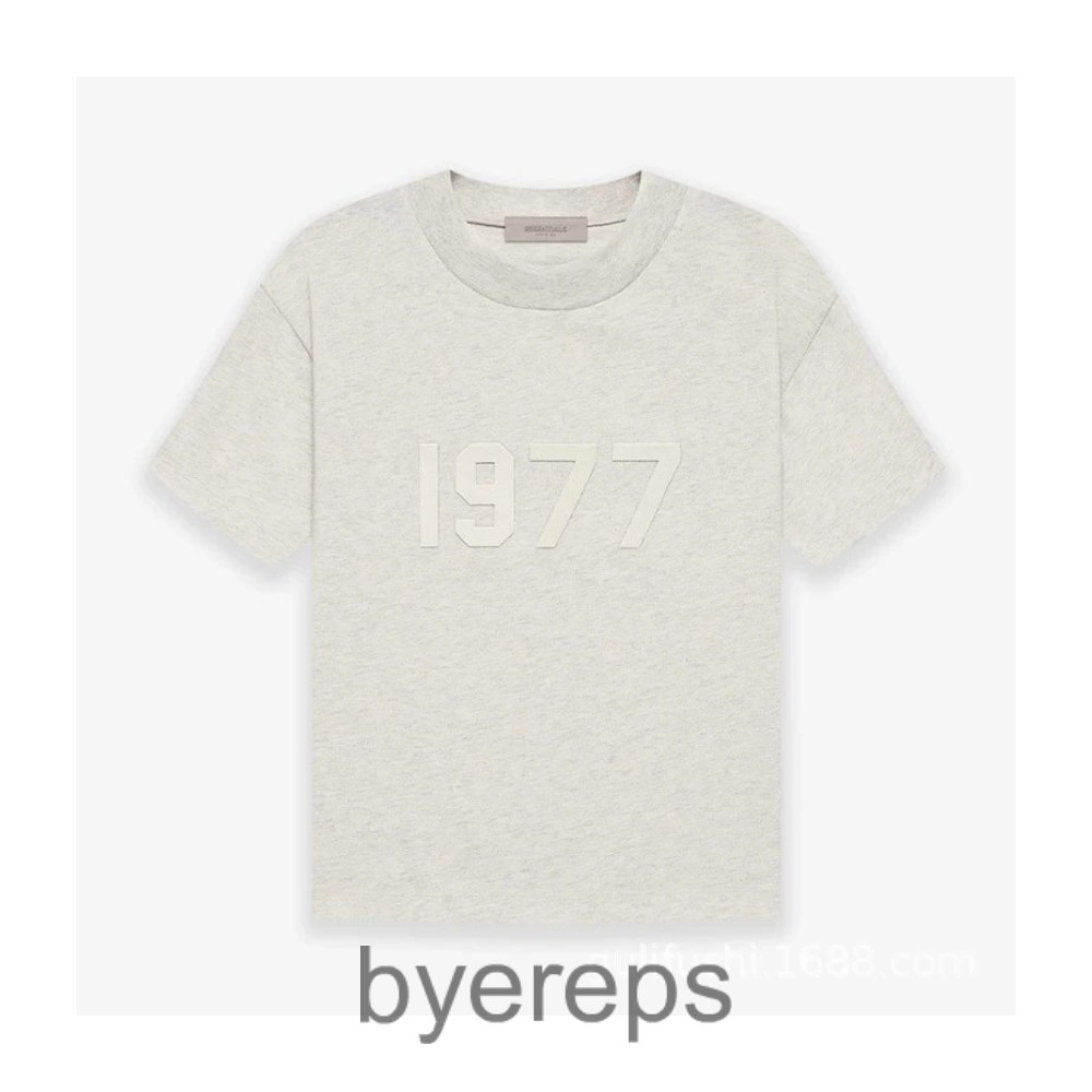 Fear of God Essentials 1977 T-shirt — photo 4 of 4