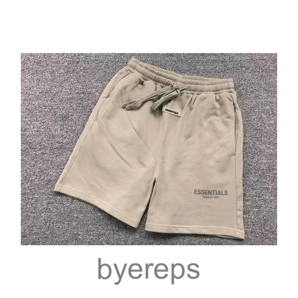 Fear of God Essentials Shorts — photo 3 of 4