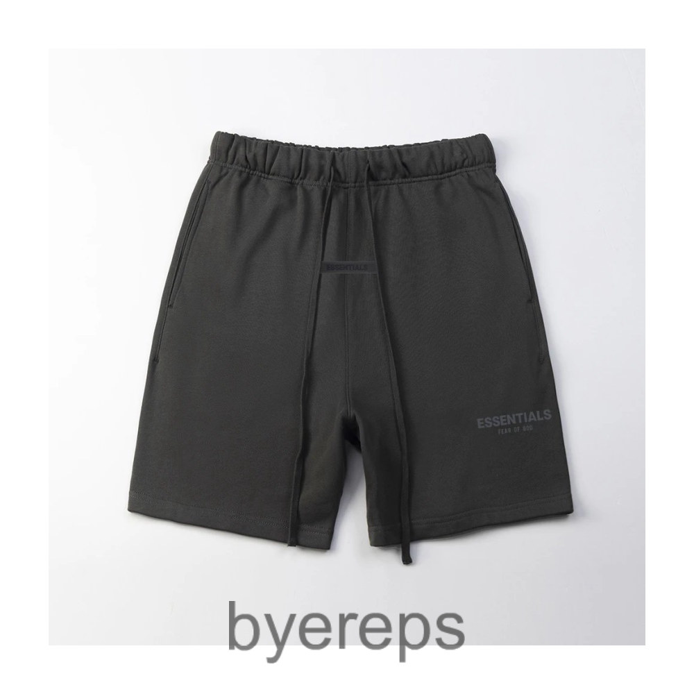 Fear of God Essentials Shorts — photo 2 of 4