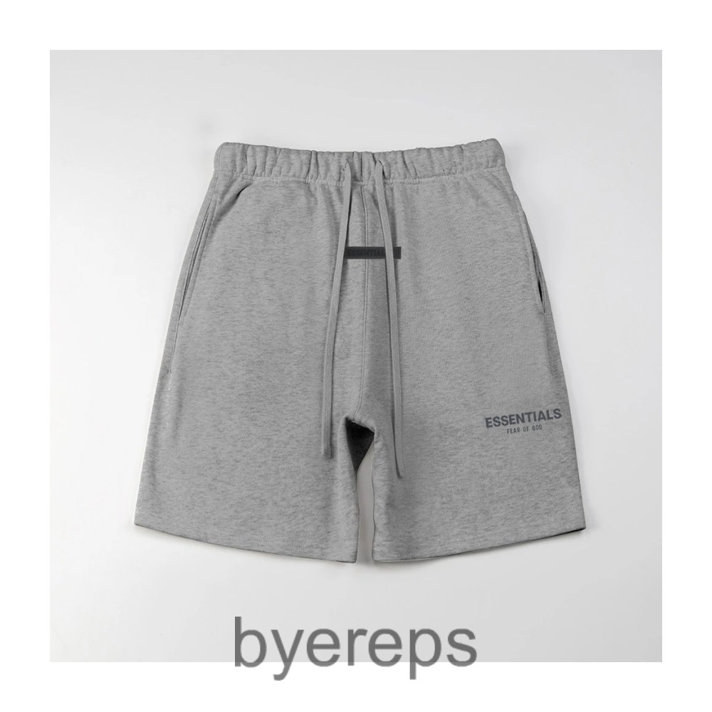 Fear of God Essentials Shorts — photo 3 of 4