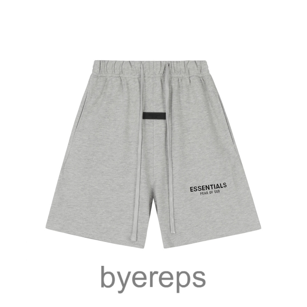 Fear of God Essentials Shorts — photo 3 of 4