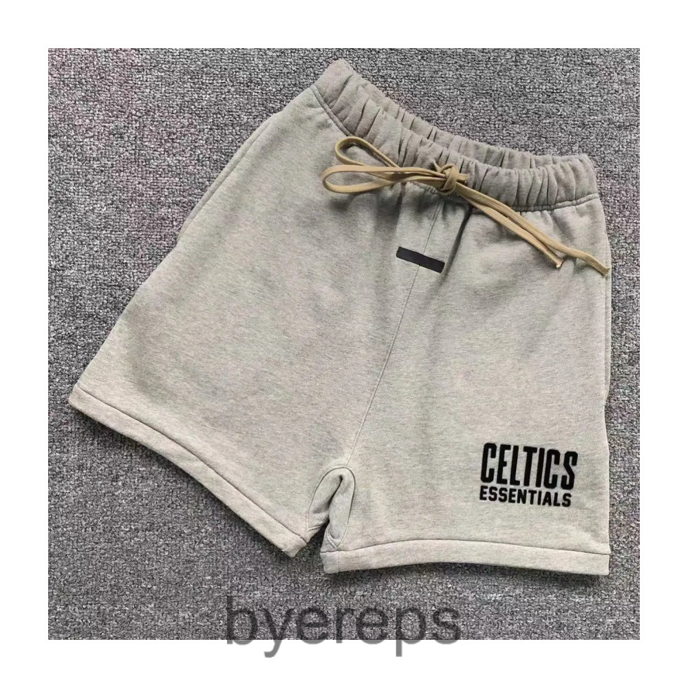 Fear of God Essentials Shorts — photo 3 of 4
