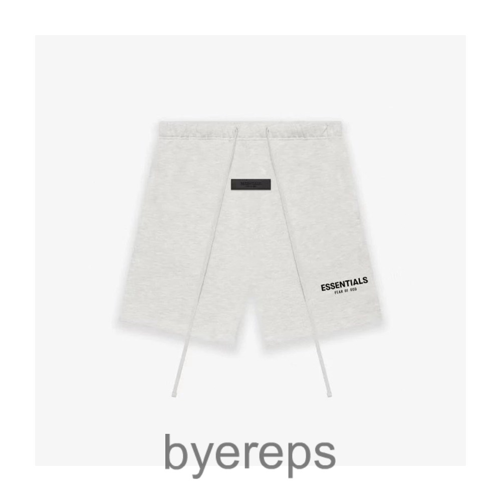 Fear of God Essentials Shorts — photo 3 of 4