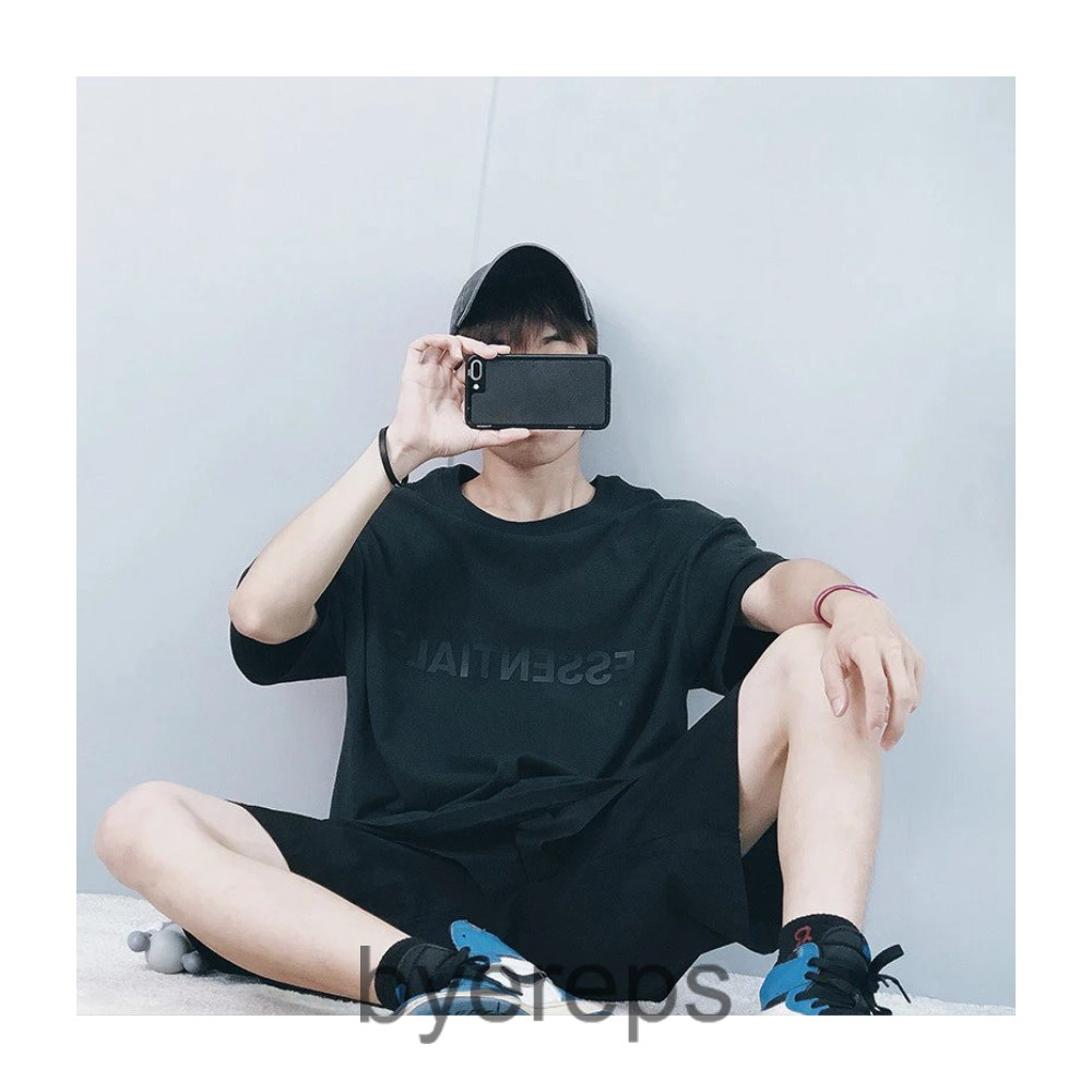 Fear of God Essentials Shorts — photo 2 of 4