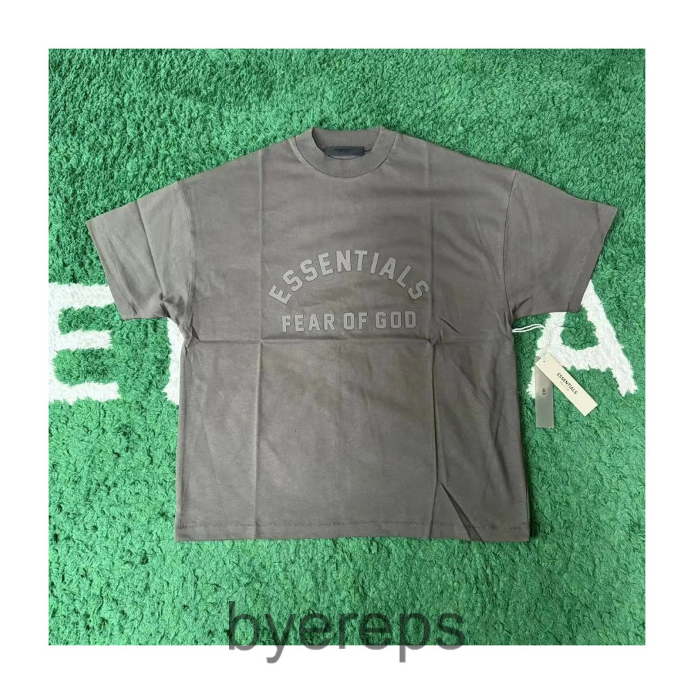 Fear of God Essentials T-shirt Short Sleeve — photo 2 of 4