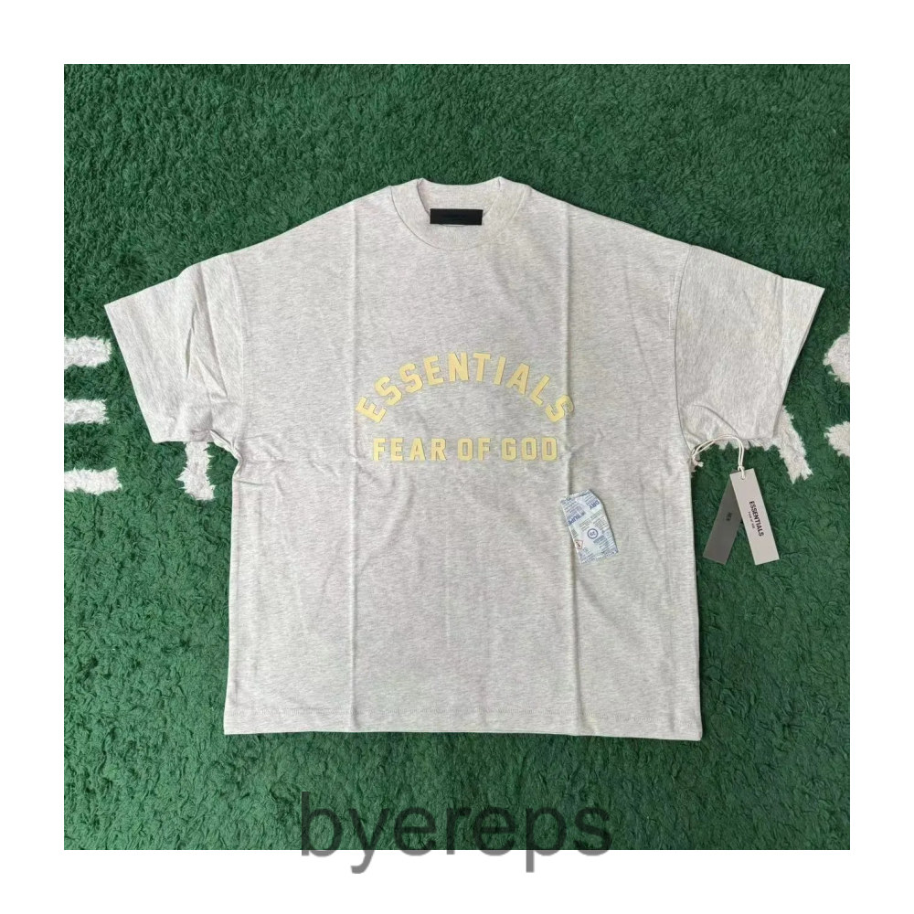 Fear of God Essentials T-shirt Short Sleeve — photo 3 of 4
