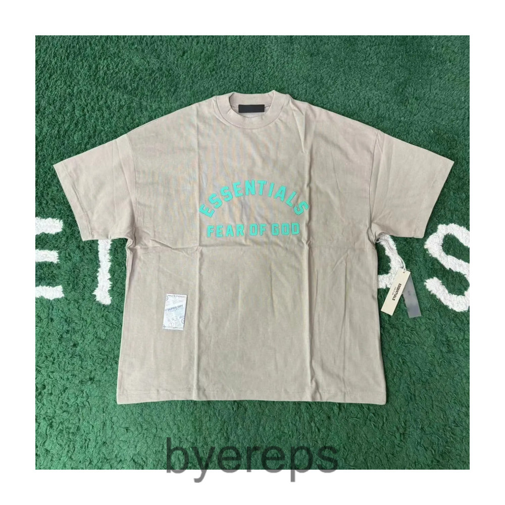Fear of God Essentials T-shirt Short Sleeve — photo 4 of 4