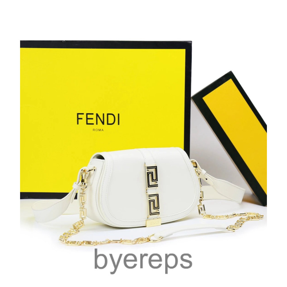 Fendi Bag — photo 3 of 4