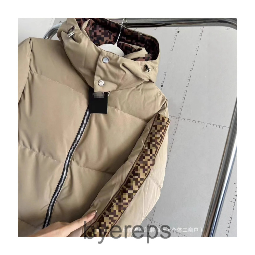 Fendi puffer ( has more ) — photo 2 of 4
