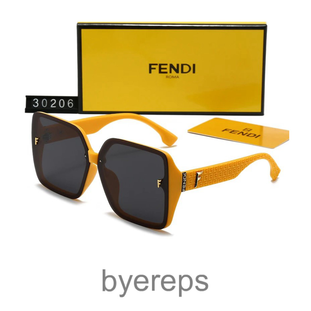 Fendi SunGlasses — photo 4 of 4