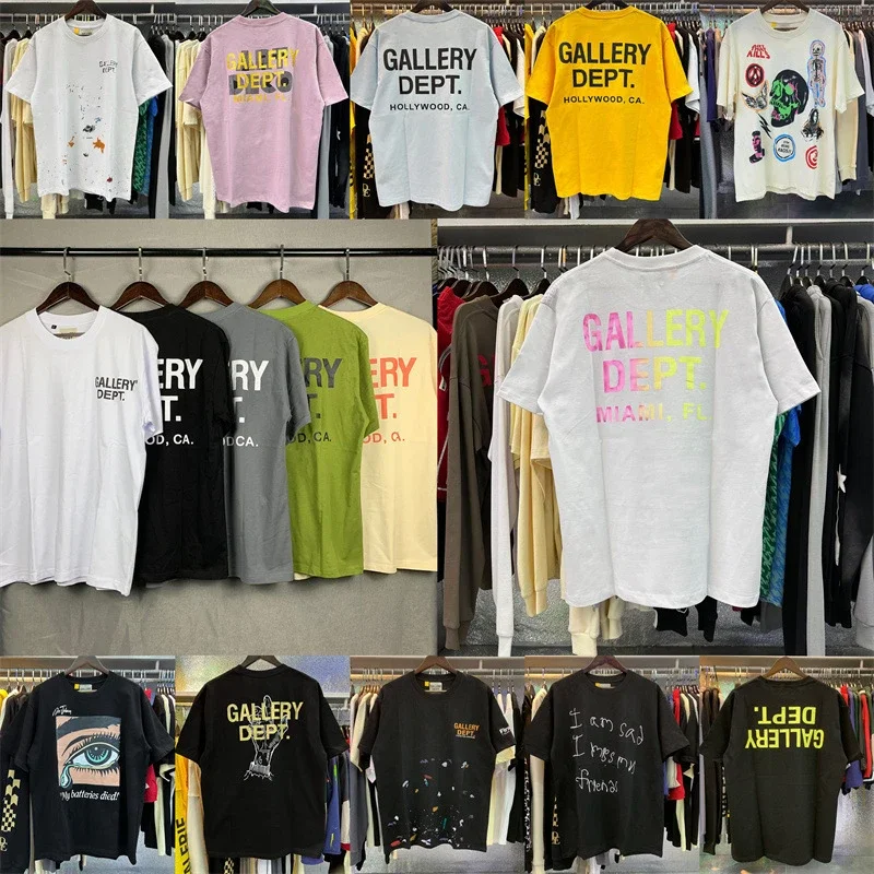 Gallery Dept. Logo Graphic T-Shirt