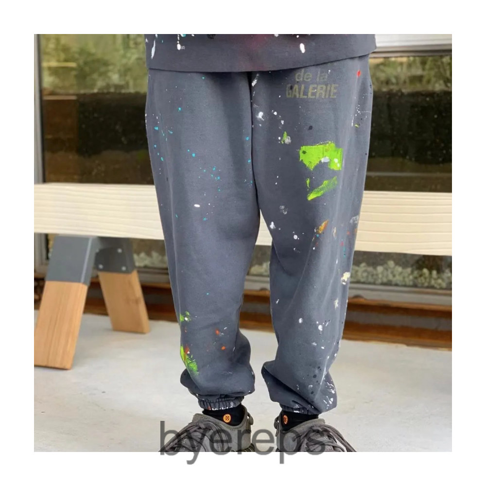Gallery dept paint splatter sweats