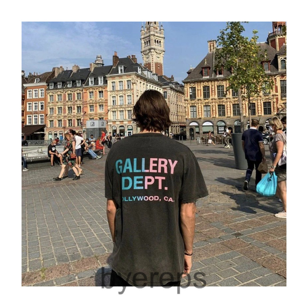 Gallery dept tee ( has tons of em ) — photo 2 of 4