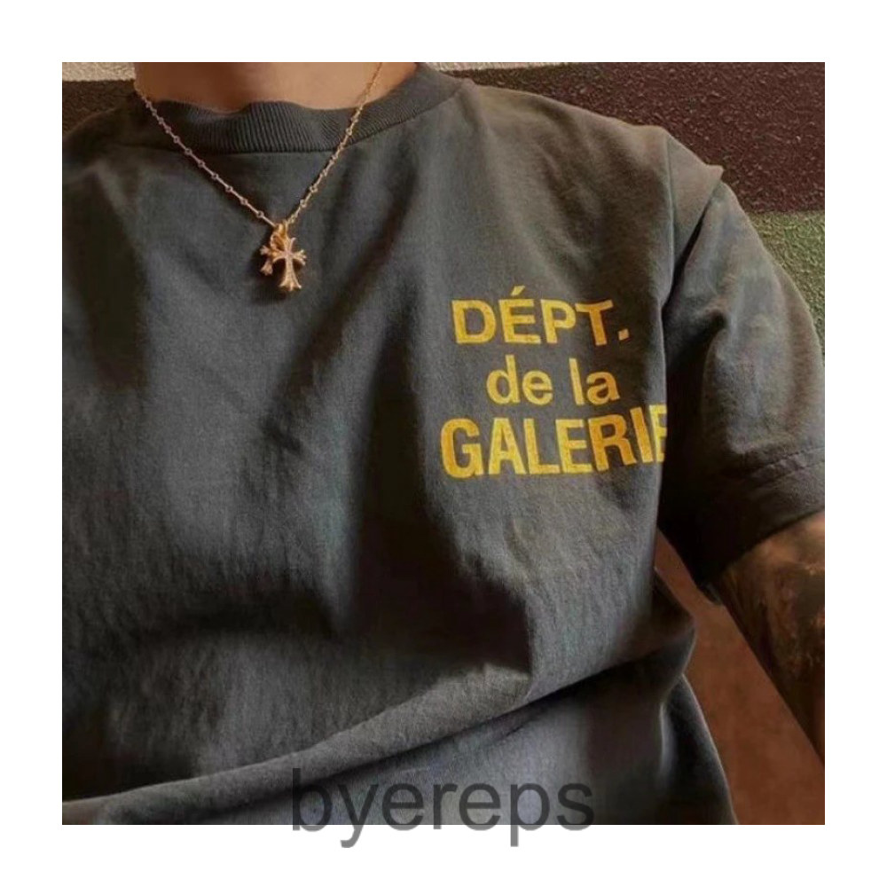 Gallery dept tee ( has tons of em ) — photo 4 of 4
