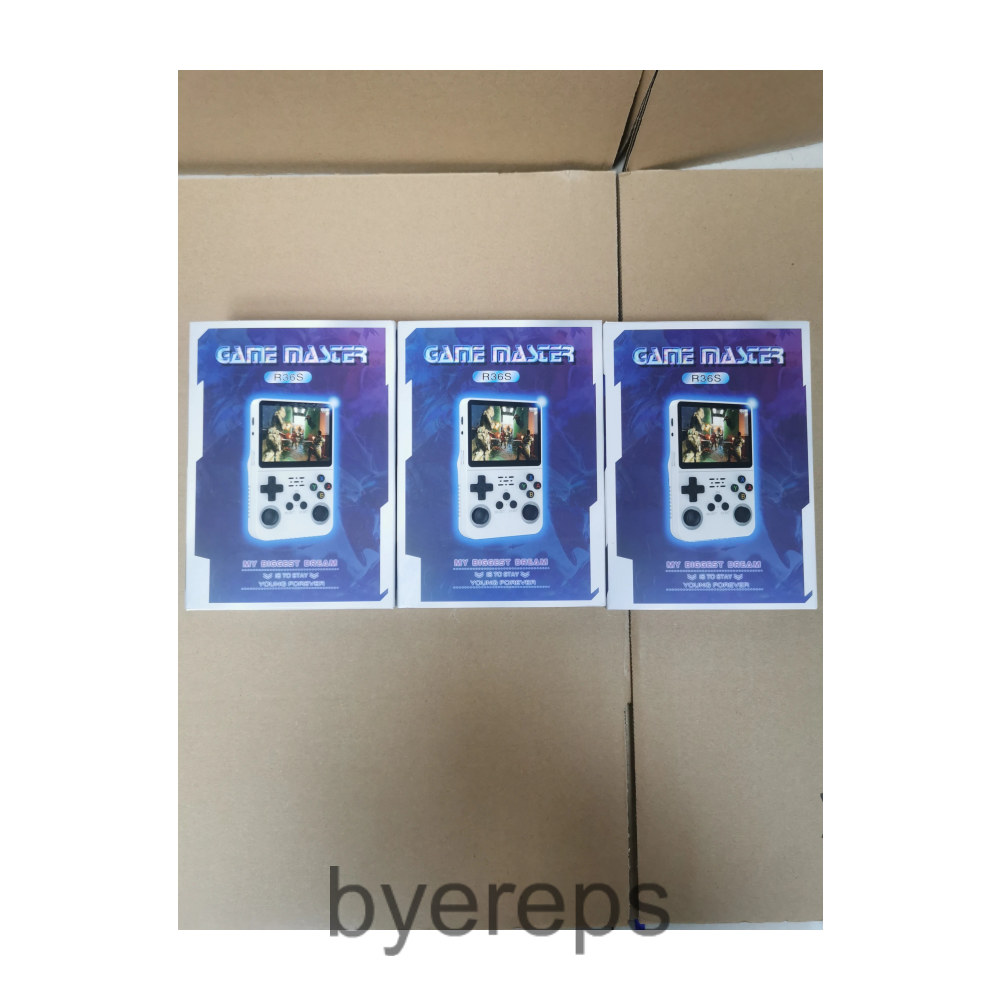 Unbranded Game Machine R36s — photo 3 of 4
