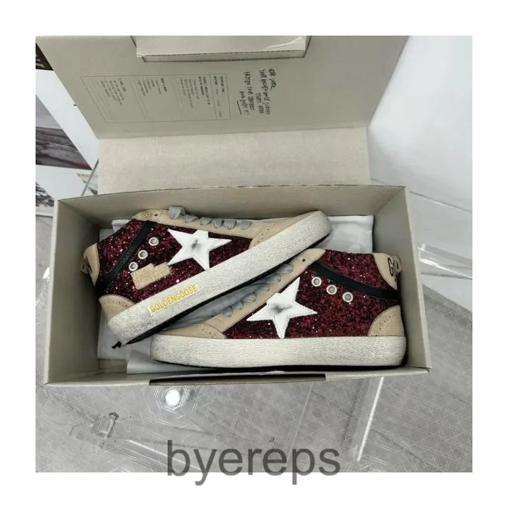 Golden Goose Super Stars — photo 3 of 4