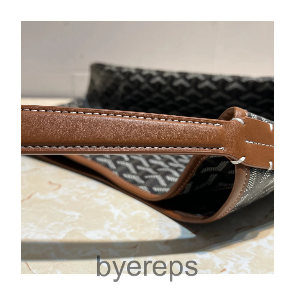 Goyard Bag — photo 3 of 4